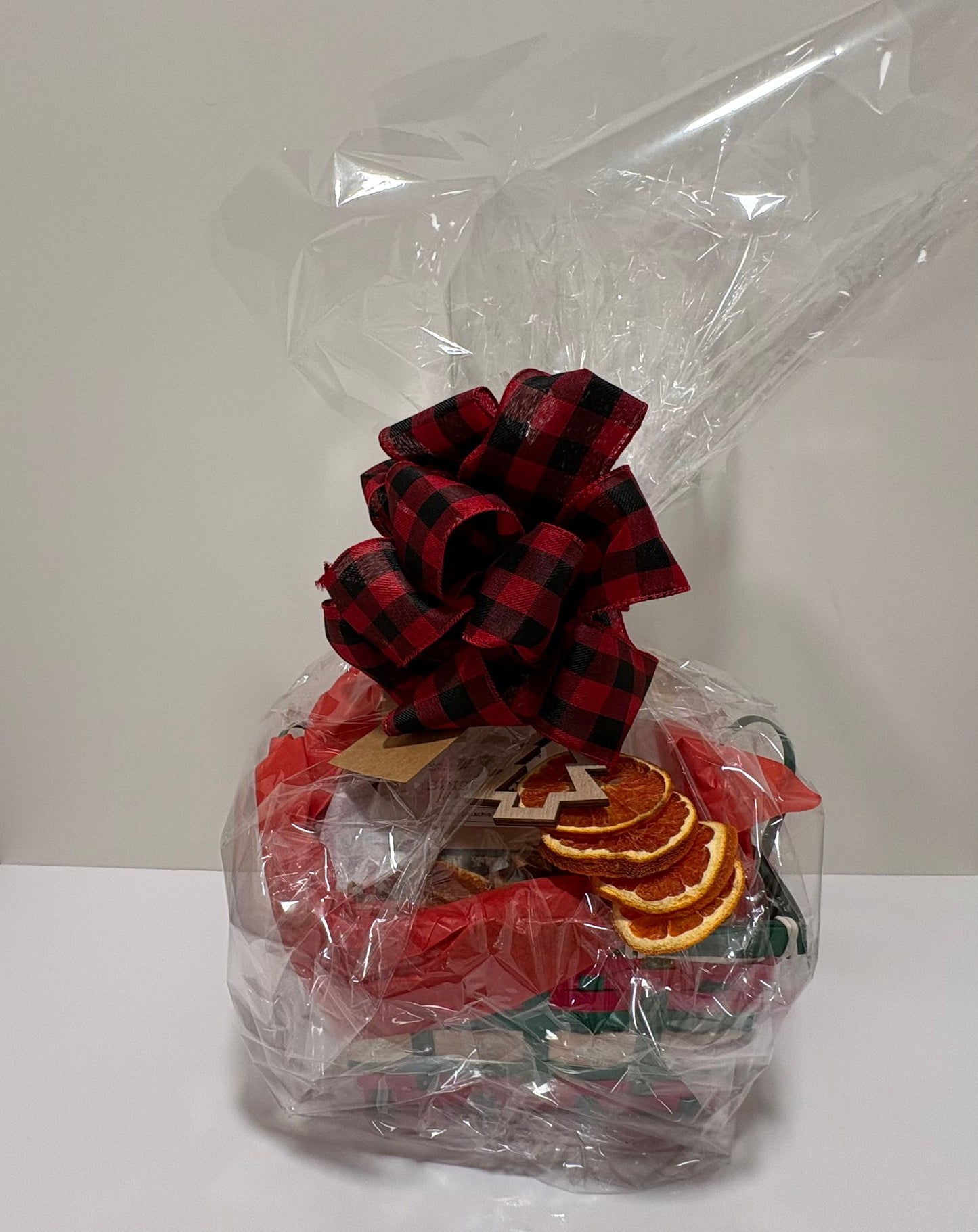 Spice Isle Chocolate Holiday Gift Basket- Large