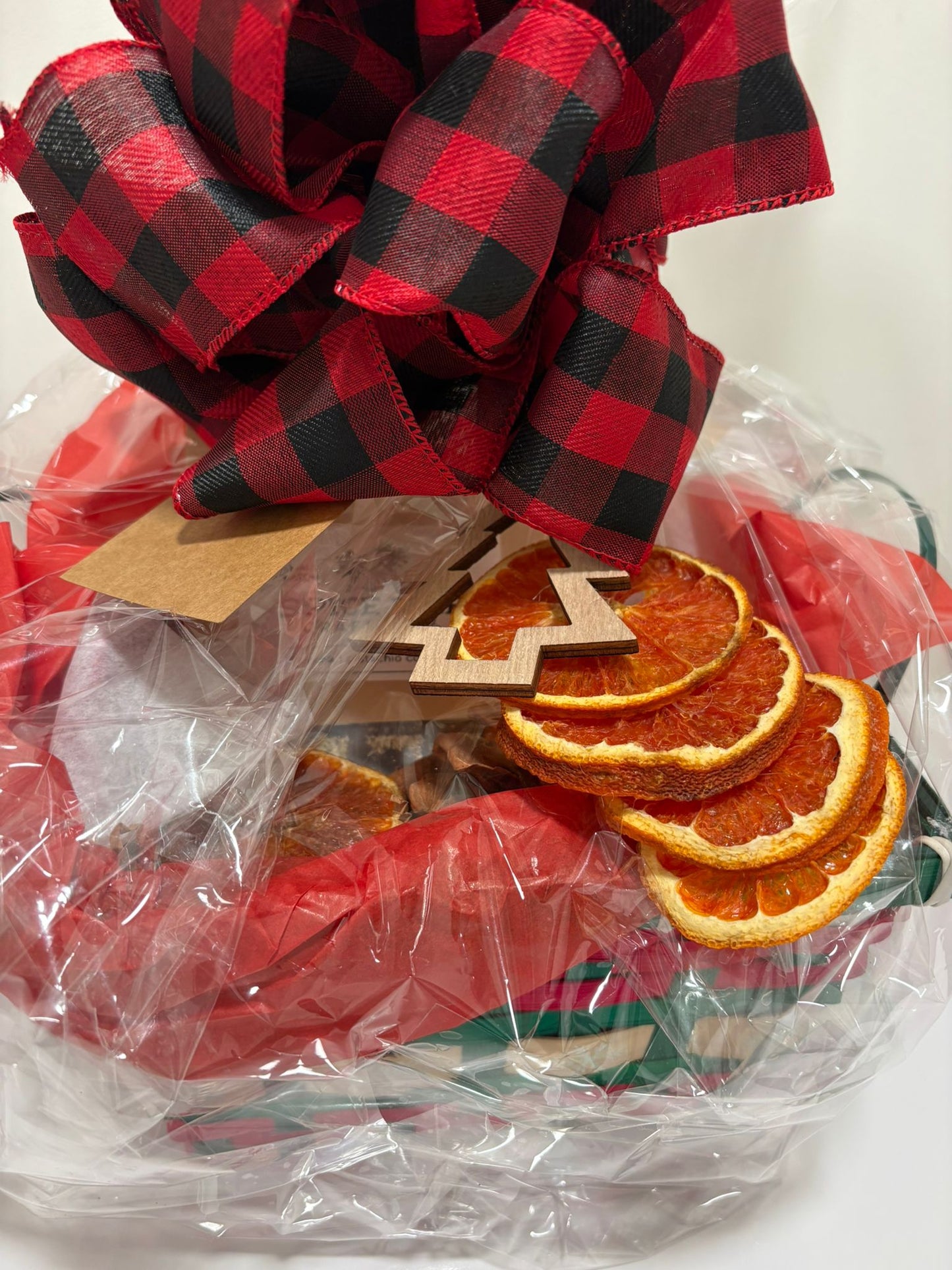 Spice Isle Chocolate Holiday Gift Basket- Large