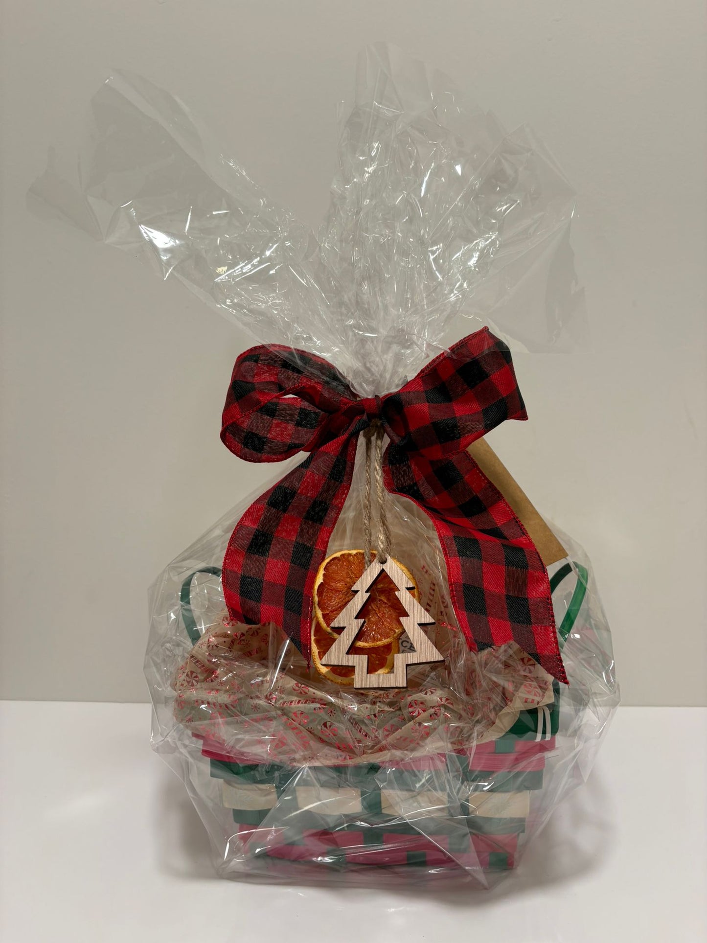 Spice Isle Chocolate Holiday Gift Basket- Medium